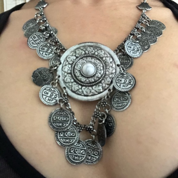 Boho chic necklace - Picture 2 of 3